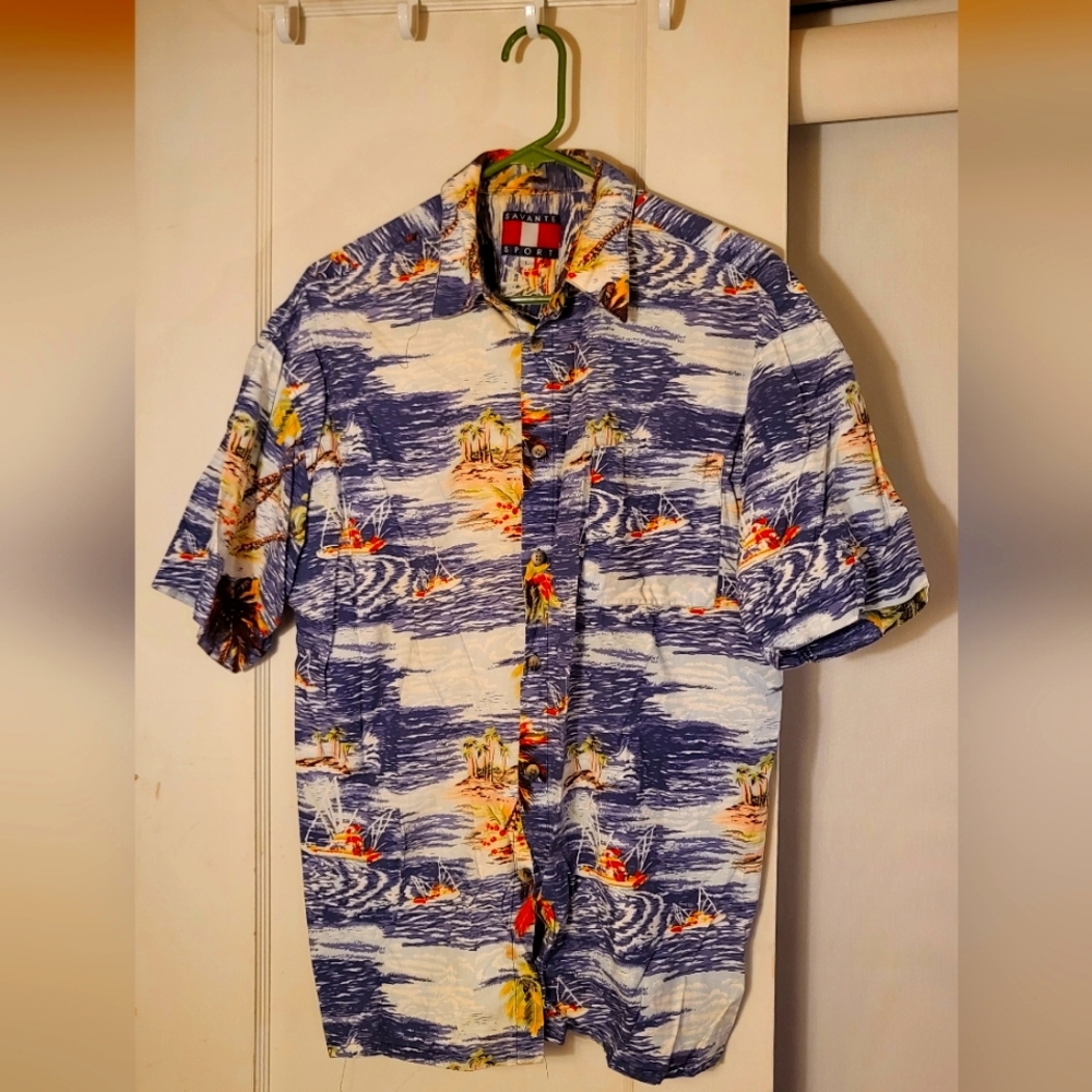 🏷= $1 Vintage Men's Hawaiian Shirt